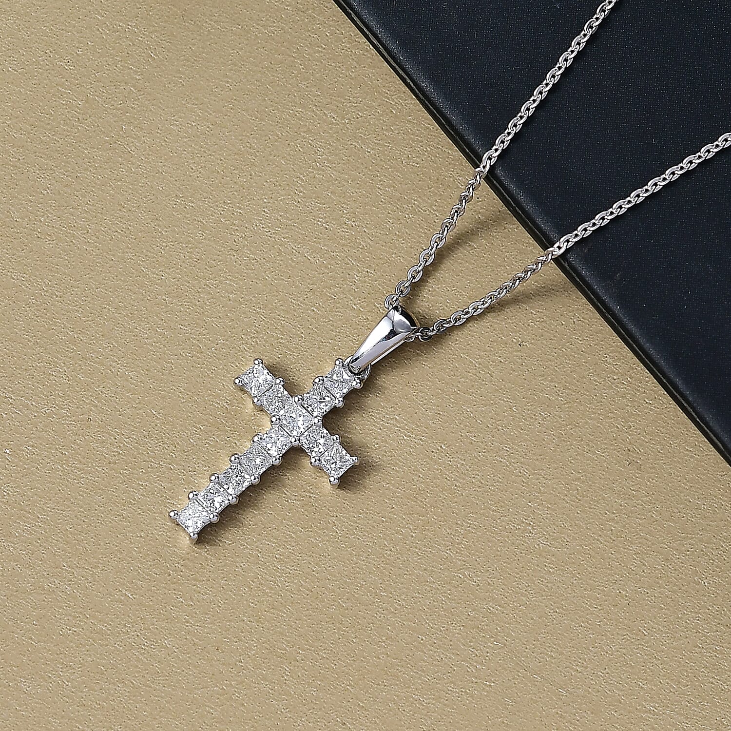 Luxuriant Lab Grown Diamond (VS-EF) Pendant with Chain (Size 20) in Rhodium Overlay Sterling Silver 0.58 Ct.